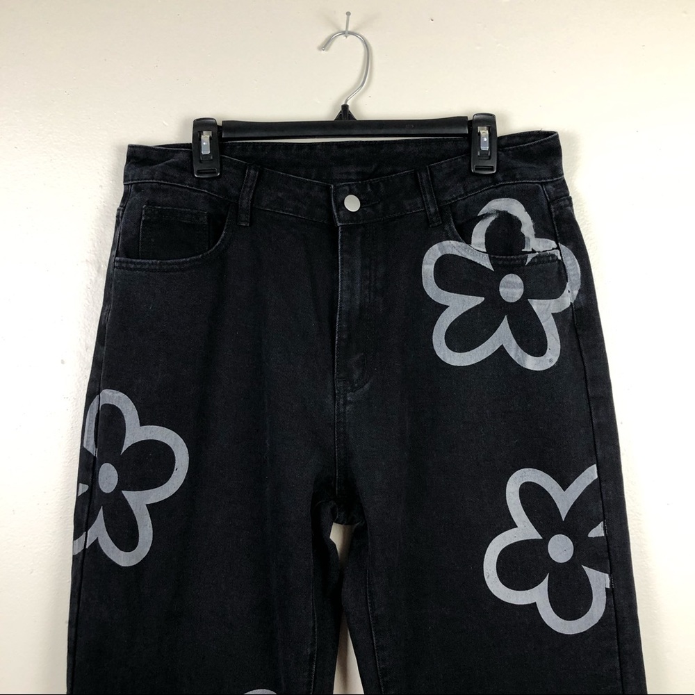 Romwe Flower Print Black Jeans - Picture 2 of 5